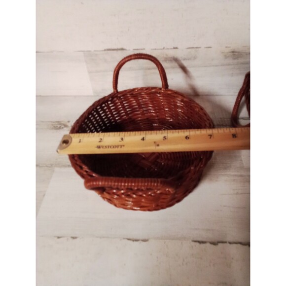 Small Round Set Of Two Baskets With Handles Bread / Fruit Basket Decor - Picture 9 of 13